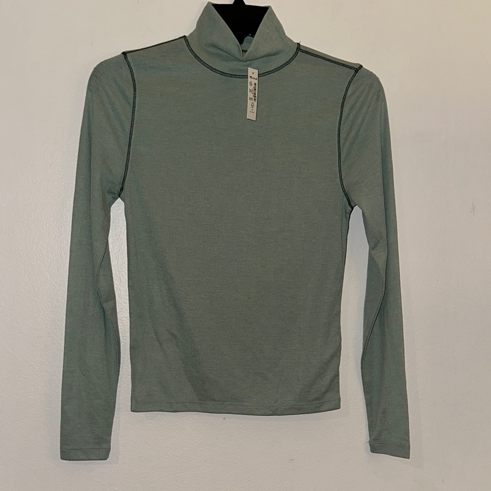 Madewell Fitted Green Long Sleeve Tee